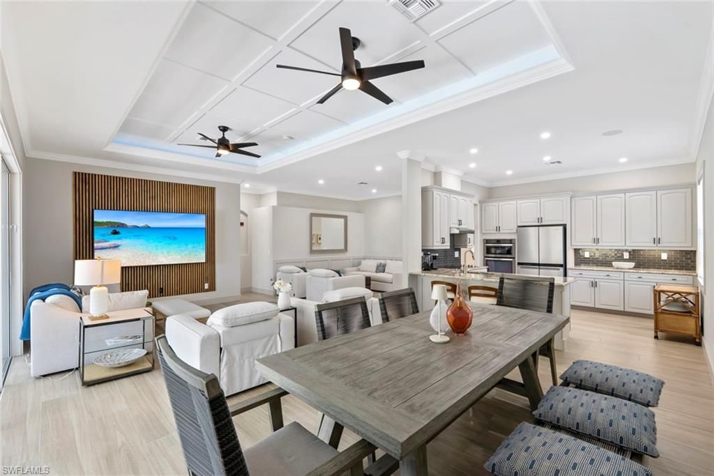 3599 Grand Cypress Dr, Naples, FL 34119 Photo