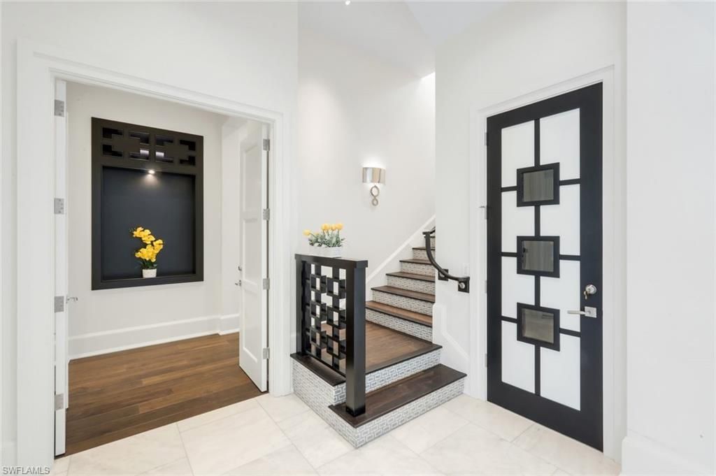 605 Galleon Dr, Naples, FL 34102 Photo