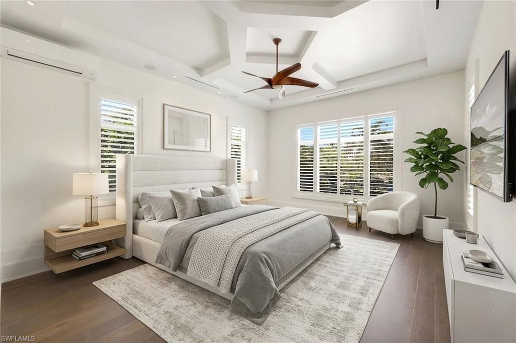 605 Galleon Dr , Naples, FL 34102 Photo