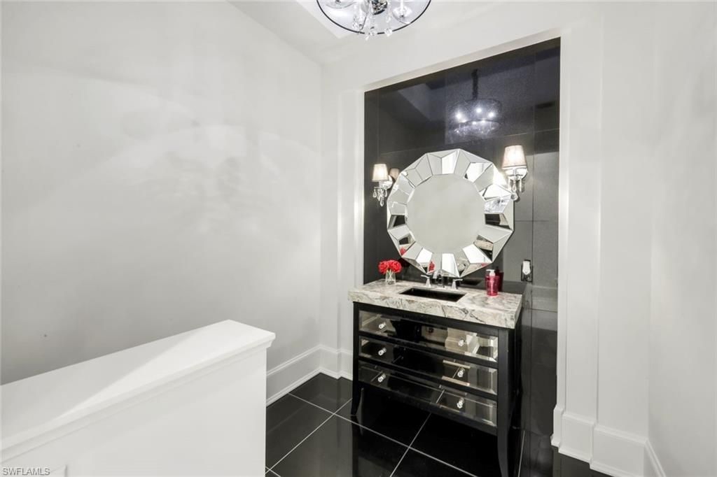 605 Galleon Dr , Naples, FL 34102 Photo