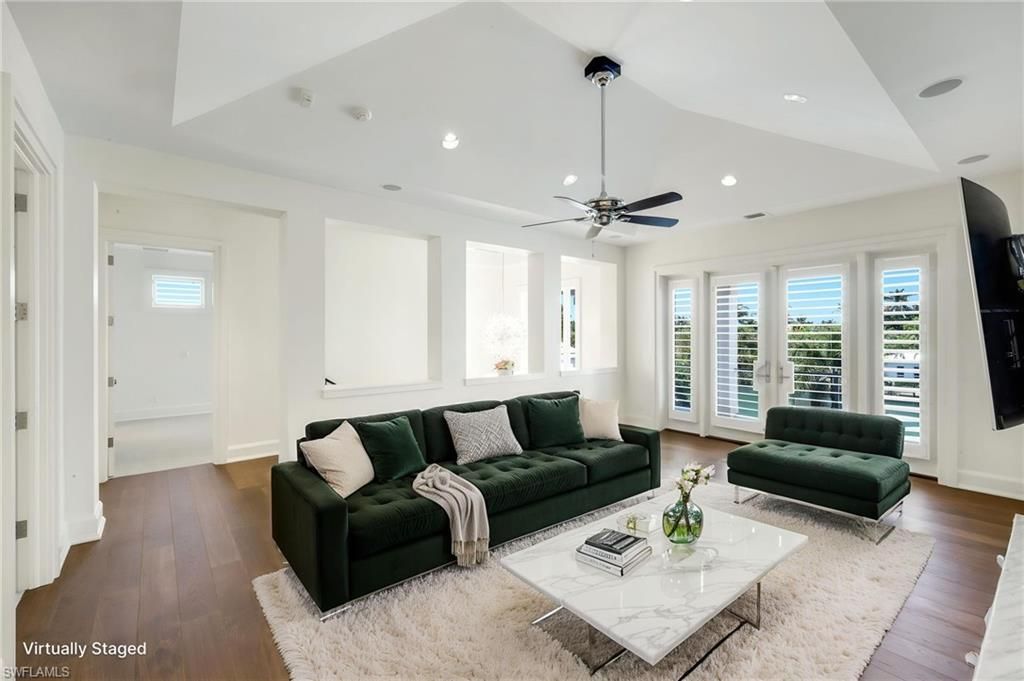 605 Galleon Dr, Naples, FL 34102 Photo