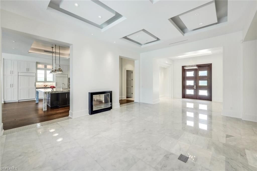 605 Galleon Dr , Naples, FL 34102 Photo