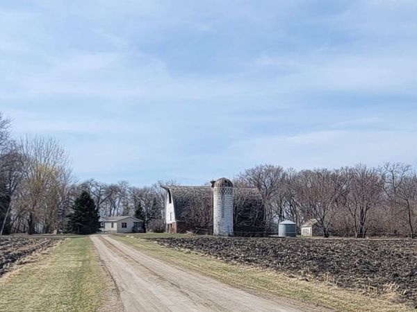 70651 460th Street, Hector, MN 55342