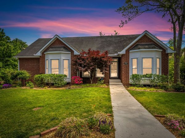 6904 Collinswood Dr E, Nashville, TN 37221