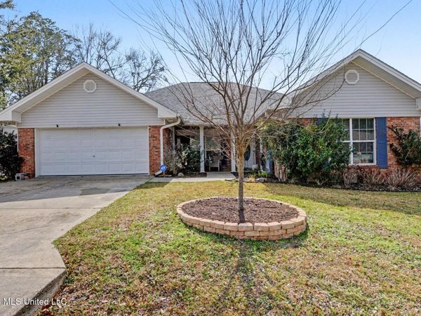 8948 Anahola Place, Diamondhead, MS 39525