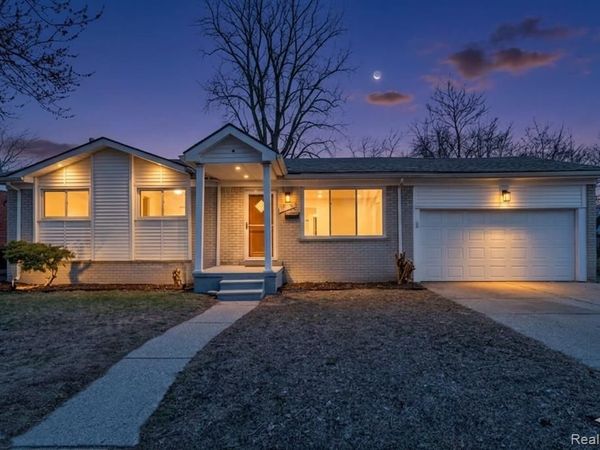 21356 Ithaca Avenue, Ferndale, MI 48220