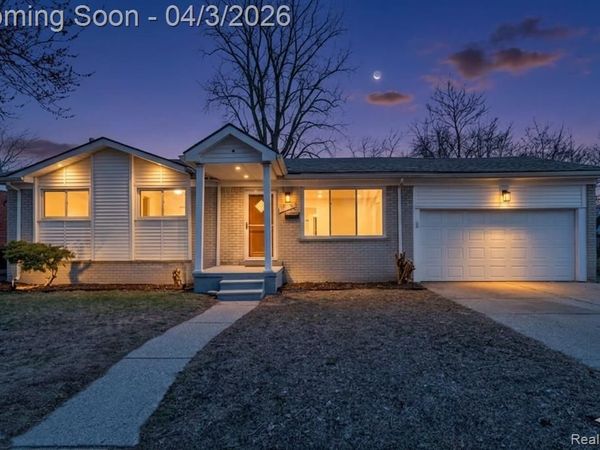 21356 Ithaca Avenue, Ferndale, MI 48220