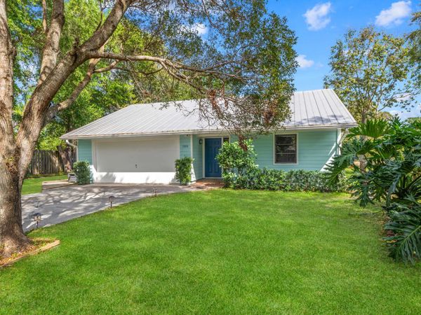 10908 SE Hobart Street, Jupiter, FL 33469