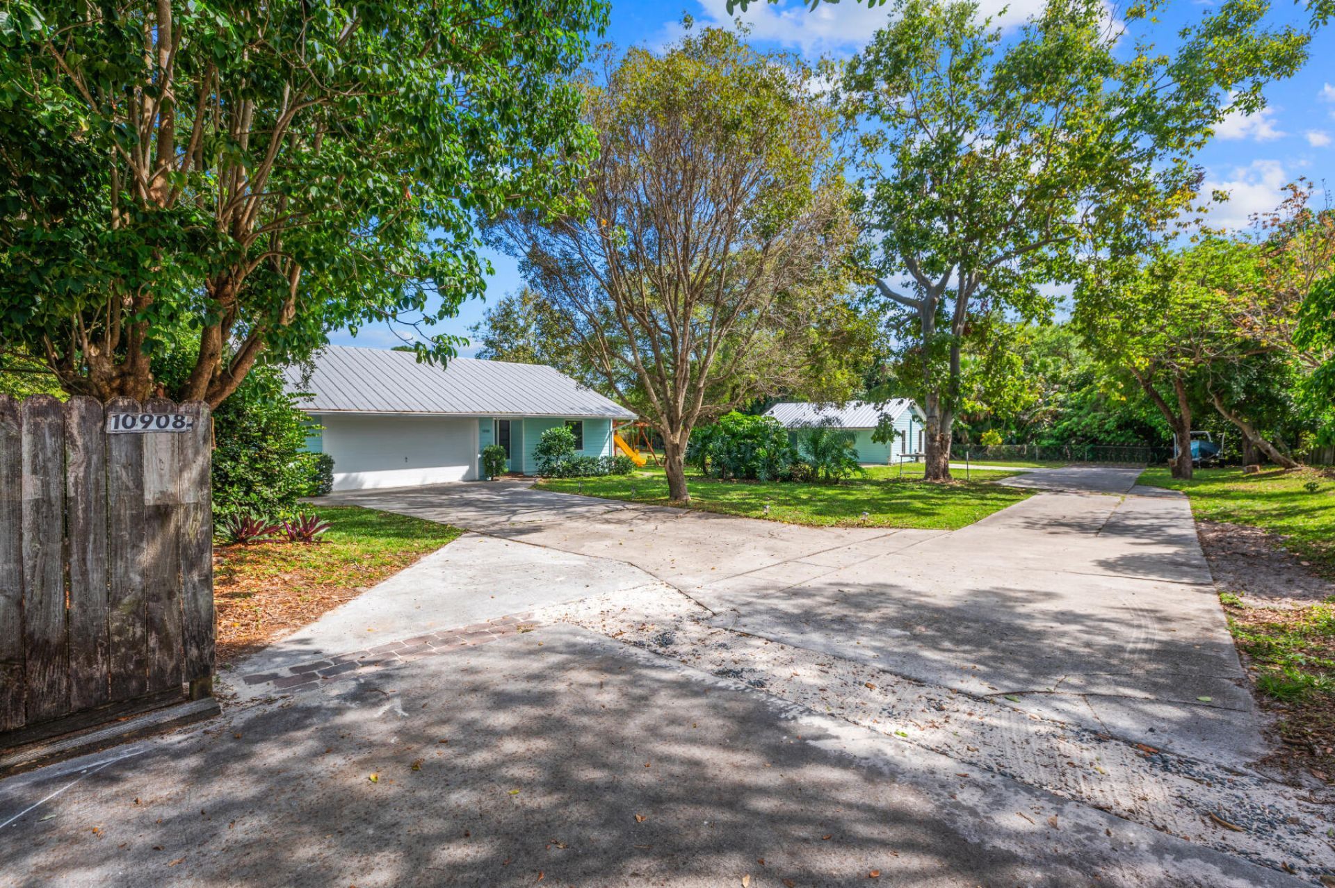 10908 SE Hobart Street, Jupiter, FL 33469 Photo