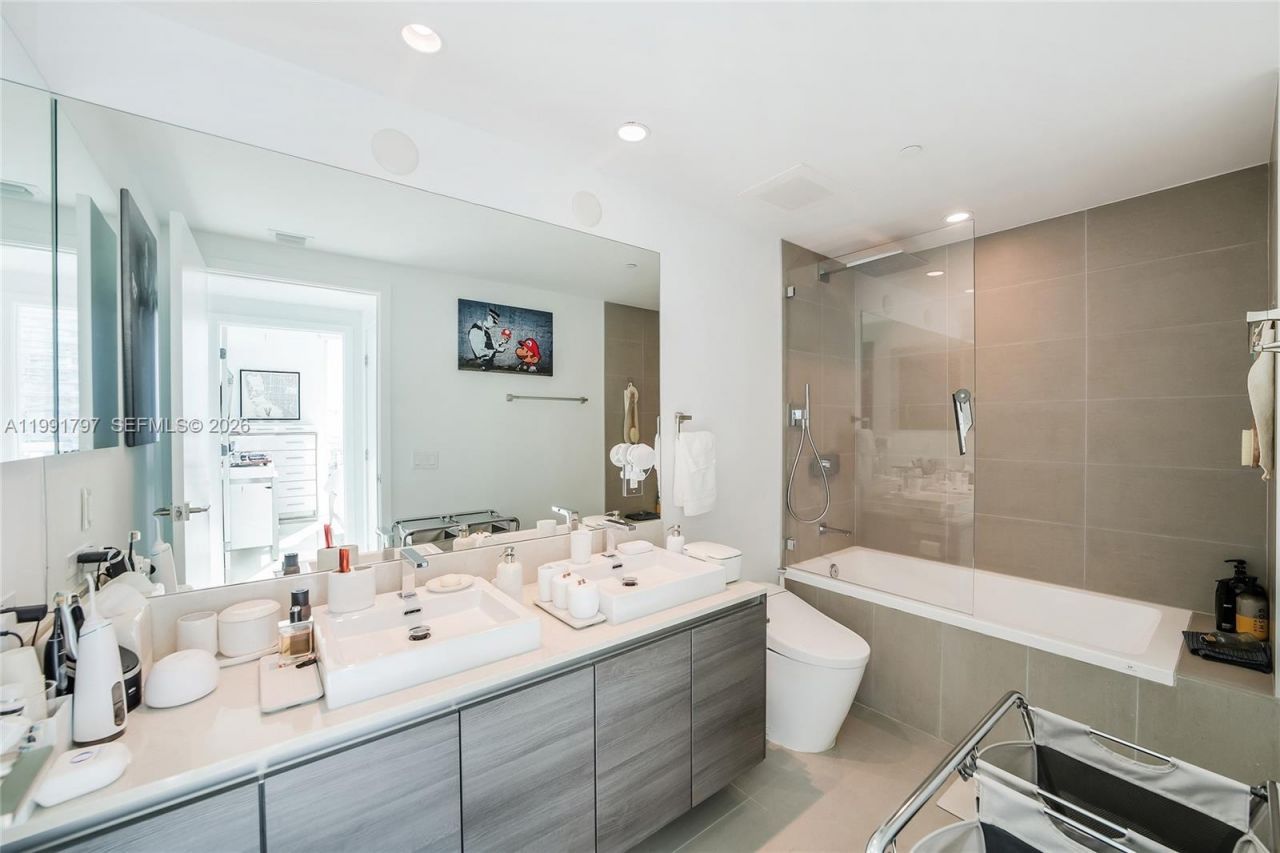 1080 Brickell Ave, Unit 1603, Miami, FL 33131 Photo