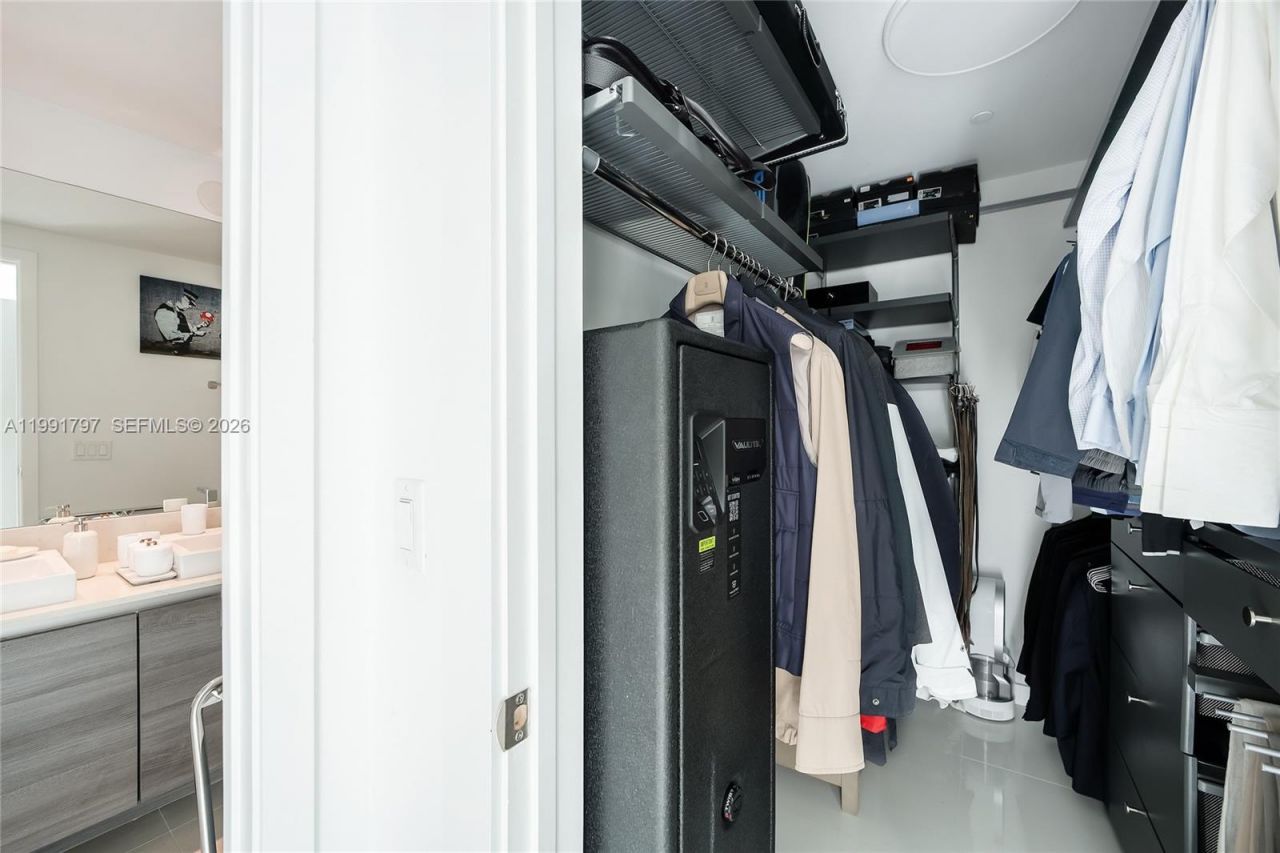 1080 Brickell Ave, Unit 1603, Miami, FL 33131 Photo