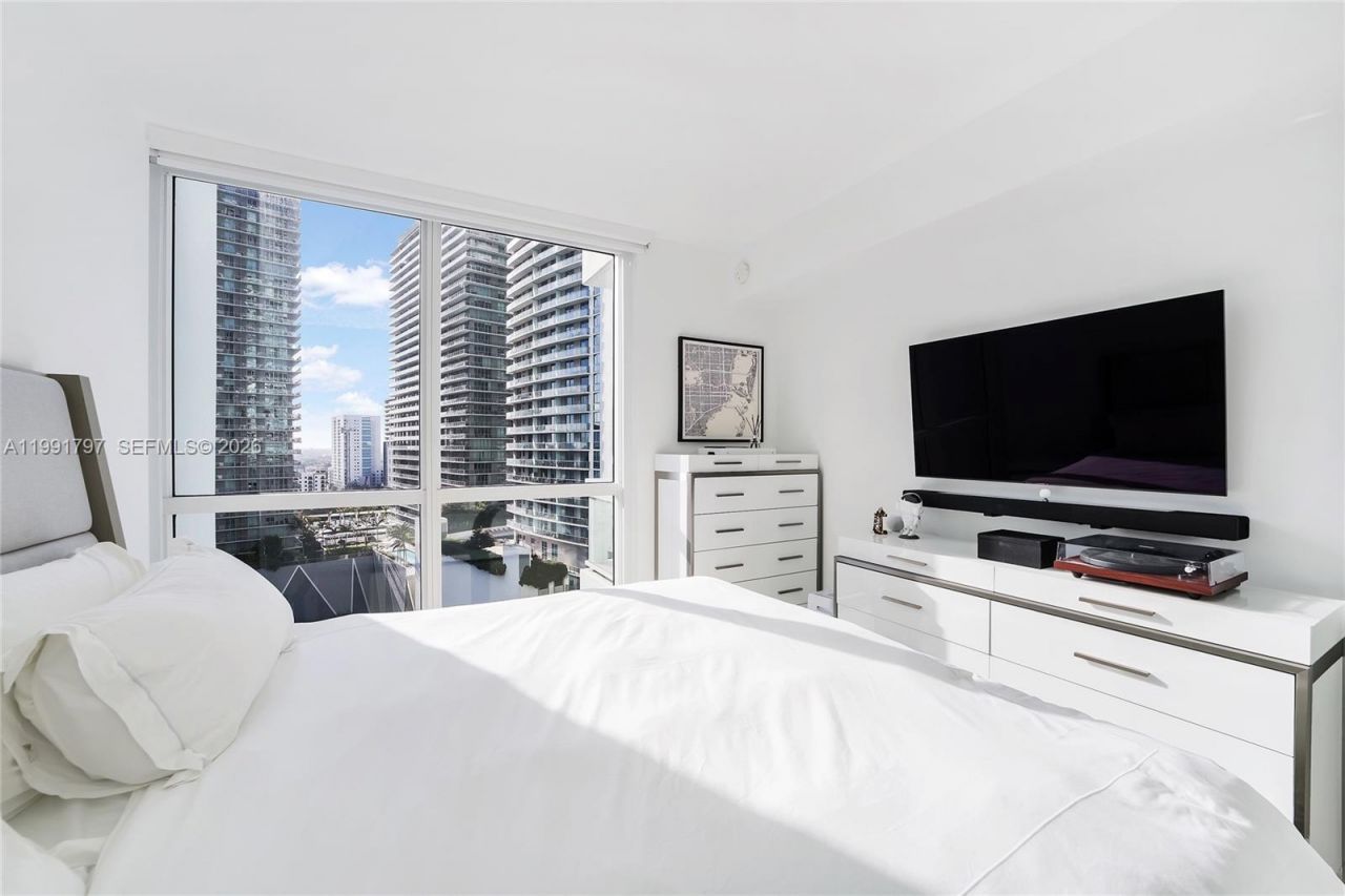 1080 Brickell Ave, Unit 1603, Miami, FL 33131 Photo