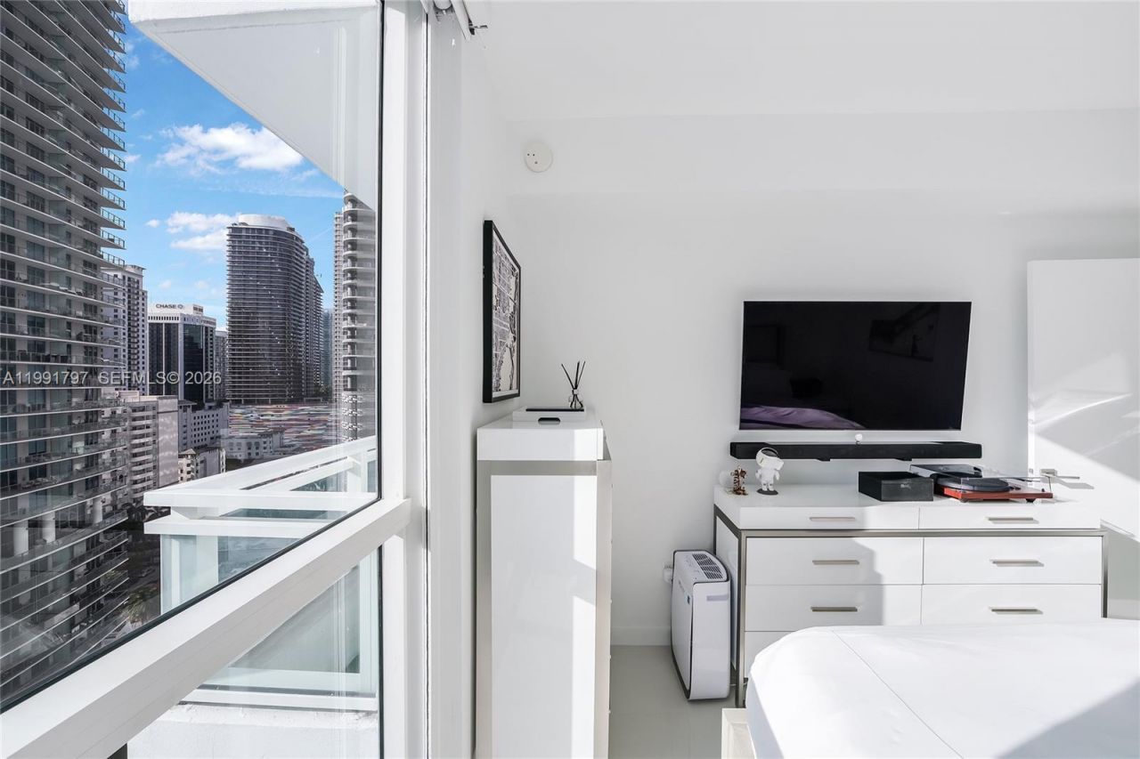 1080 Brickell Ave, Unit 1603, Miami, FL 33131 Photo