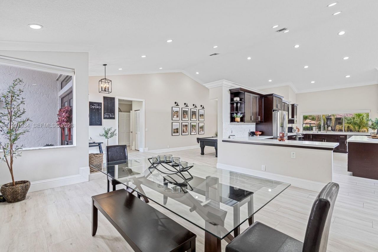 8412 NW 52nd Pl, Coral Springs, FL 33067 Photo