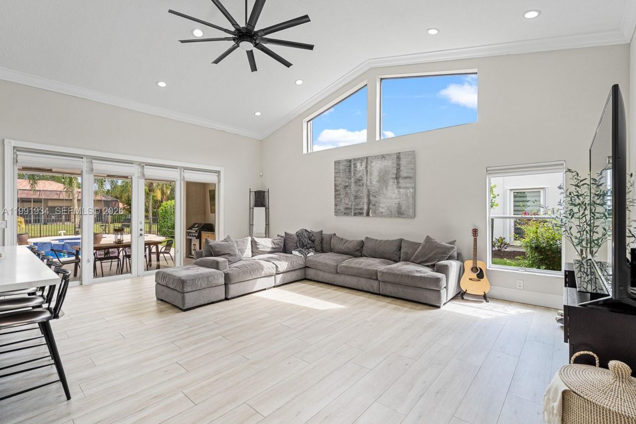 8412 NW 52nd Pl, Coral Springs, FL 33067 Photo