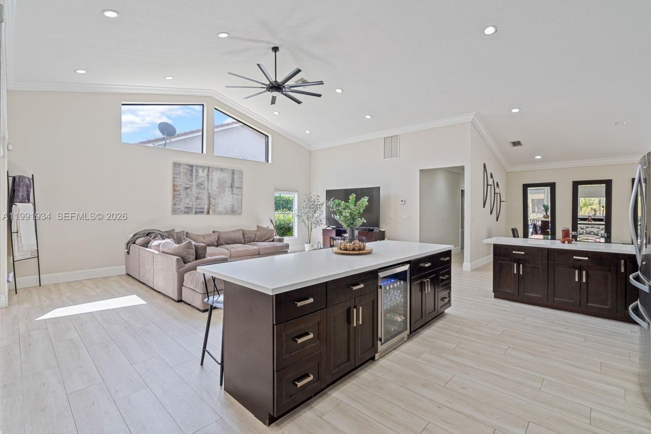 8412 NW 52nd Pl, Coral Springs, FL 33067 Photo