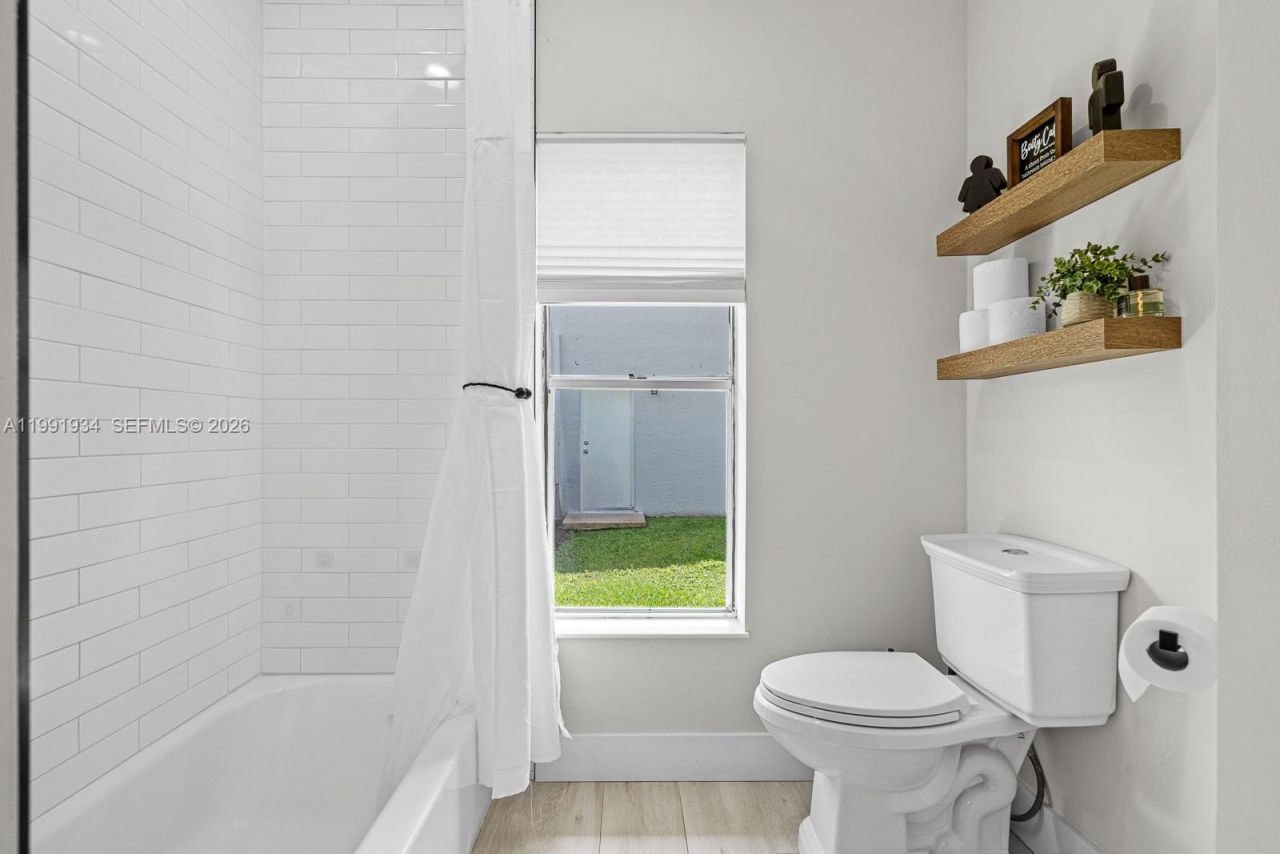 8412 NW 52nd Pl, Coral Springs, FL 33067 Photo