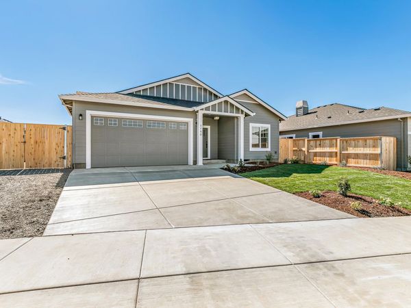 3750 Carlin Drive, Medford, OR 97504