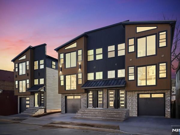 132 N 17th, EAST ORANGE, NJ 07017