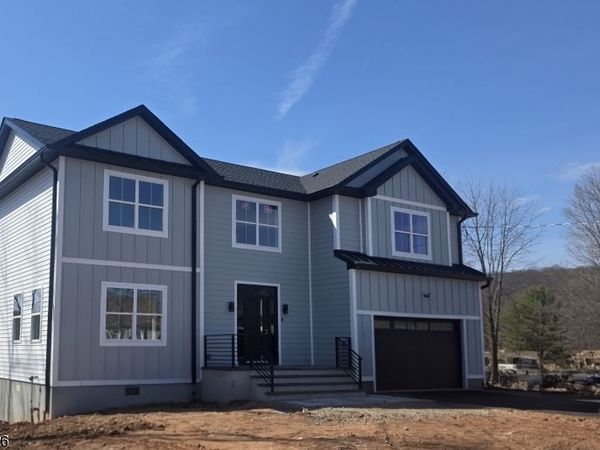 15 Walker Avenue, West Milford, NJ 07480