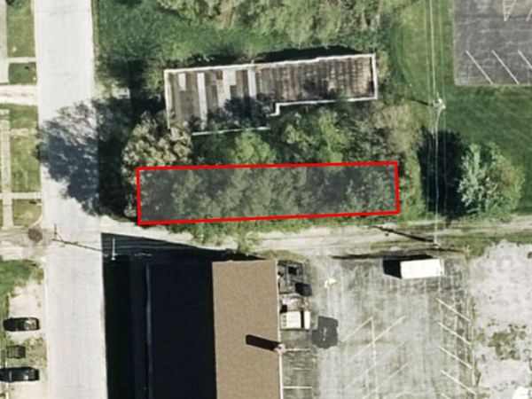 13841 Monticello Avenue S, Robbins, IL 60472