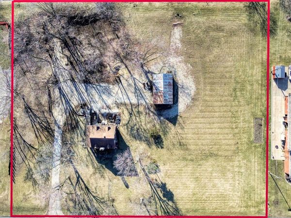 2213 Weber Road, Crest Hill, IL 60403