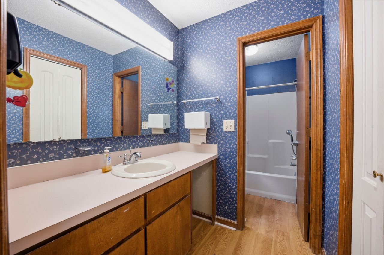 522 Temple Road Photo 13