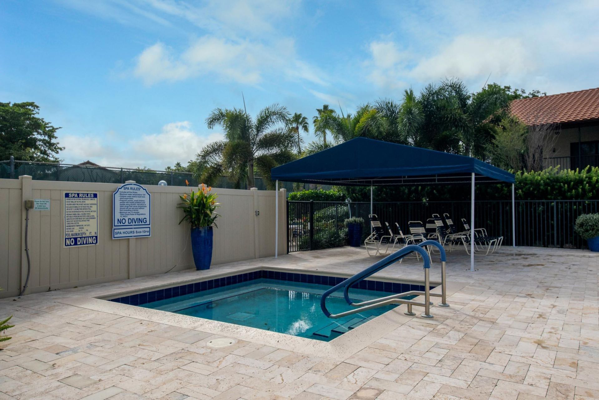 10624 Tropic Palm Avenue, Unit 202, Boynton Beach, FL 33437 Photo