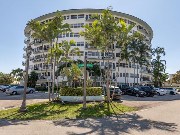 3250 NE 28th Street, Unit 404, Fort Lauderdale, FL 33308