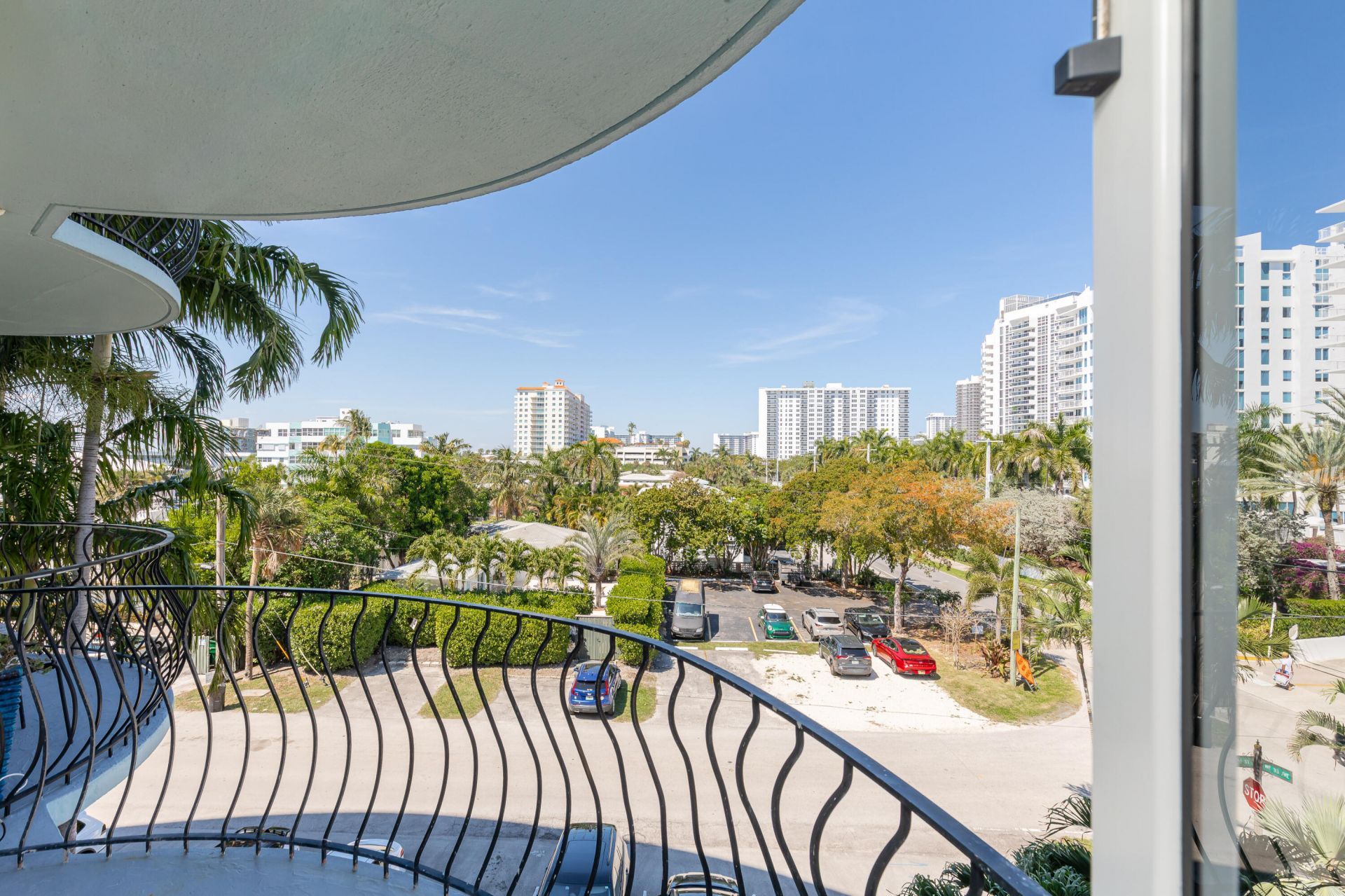 3250 NE 28th Street, Unit 404, Fort Lauderdale, FL 33308 Photo