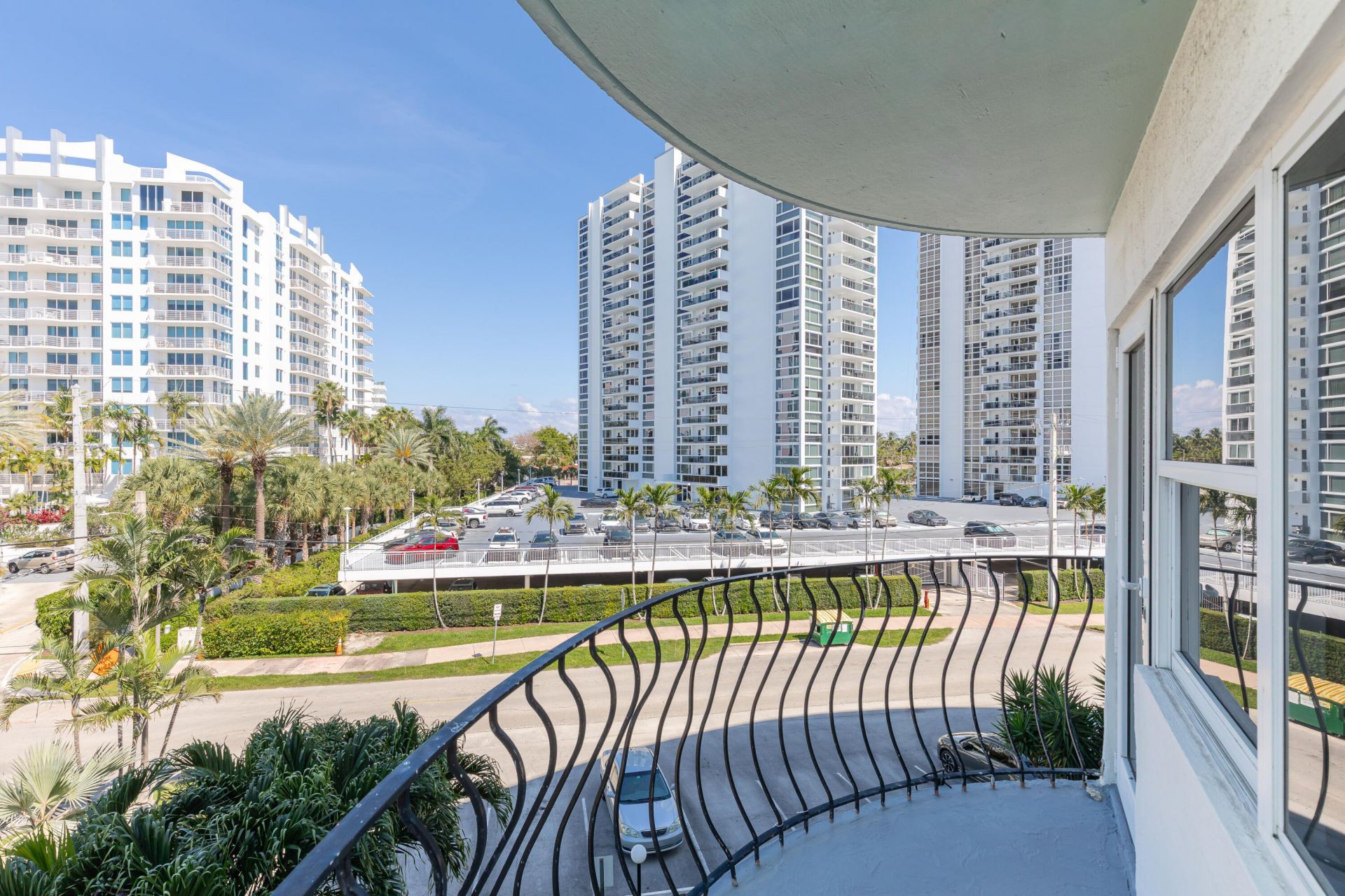 3250 NE 28th Street, Unit 404, Fort Lauderdale, FL 33308 Photo