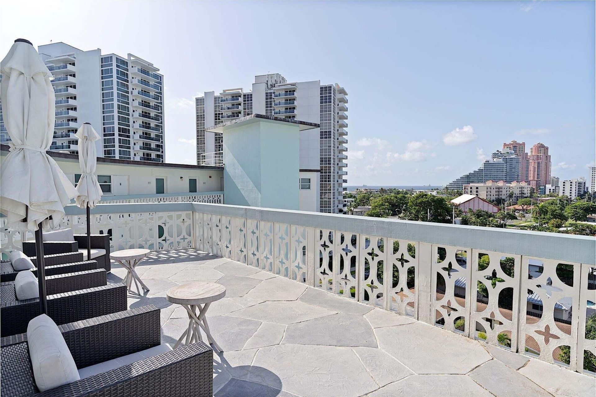 3250 NE 28th Street, Unit 404, Fort Lauderdale, FL 33308 Photo