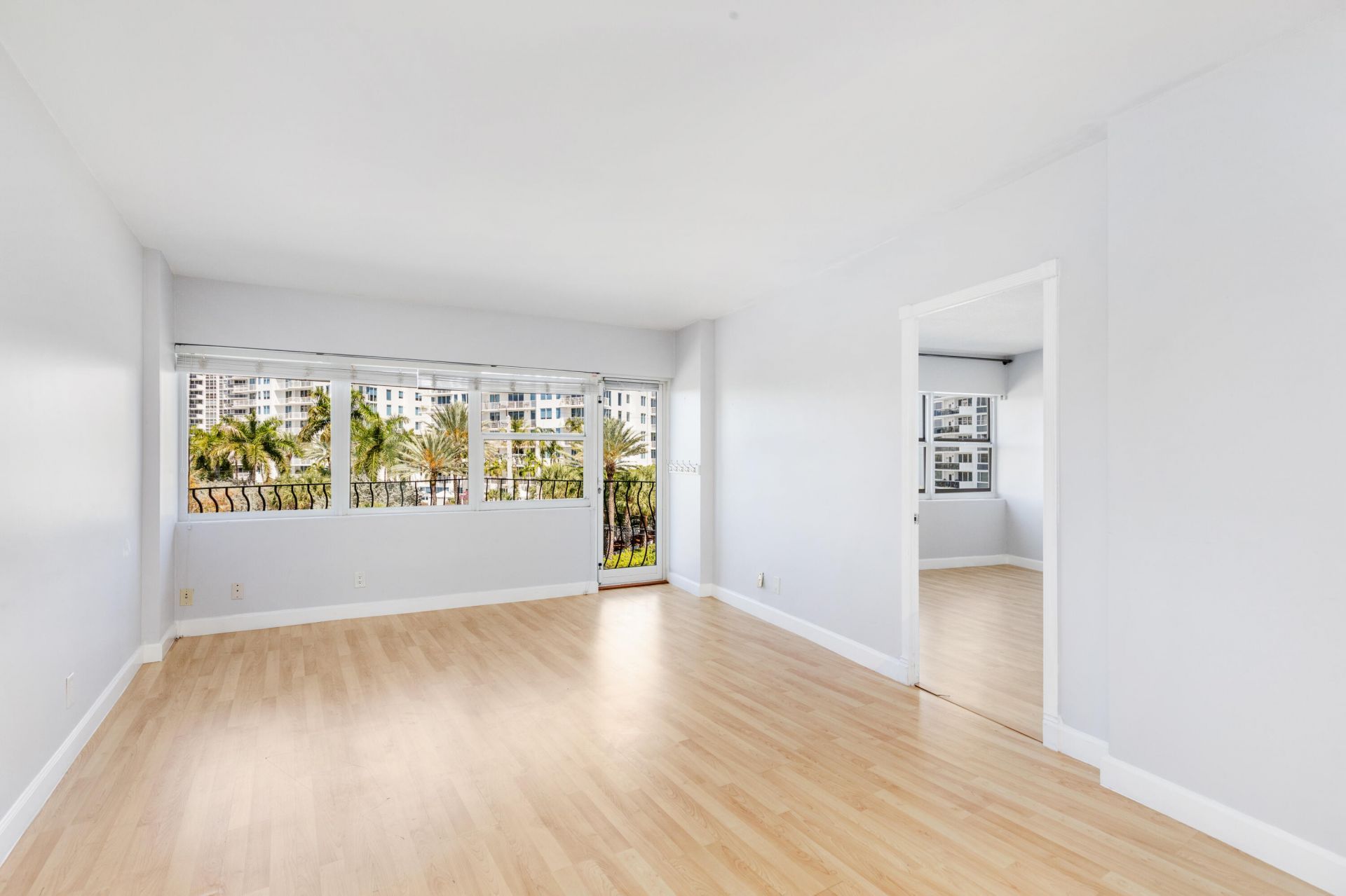 3250 NE 28th Street, Unit 404, Fort Lauderdale, FL 33308 Photo
