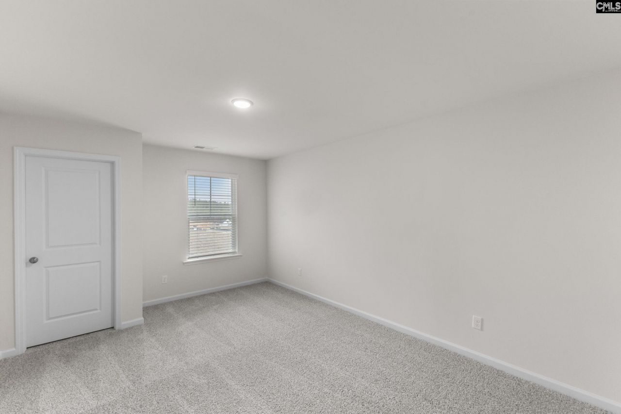 289 Balbriggan Place Photo 23