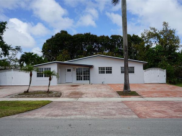 12455 SW 185th Ter , Miami, FL 33177