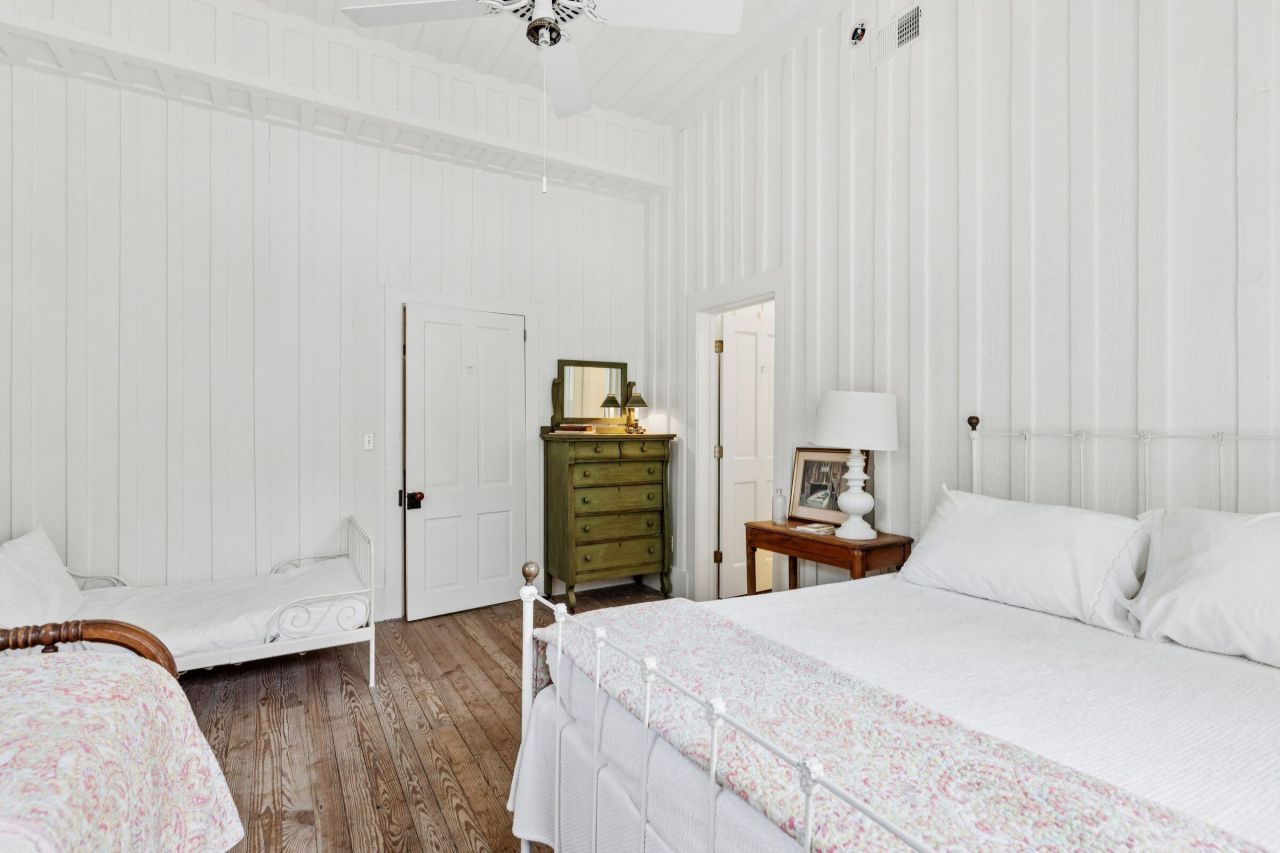 44 Hook Drive Photo 23