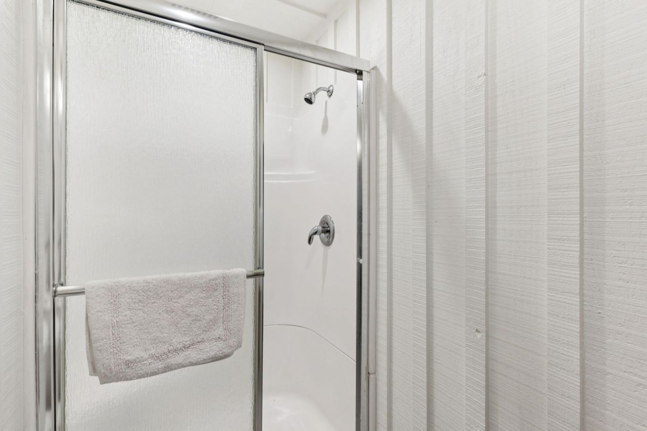 44 Hook Drive Photo 27