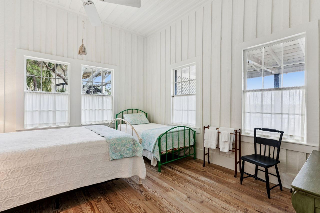 44 Hook Drive Photo 28