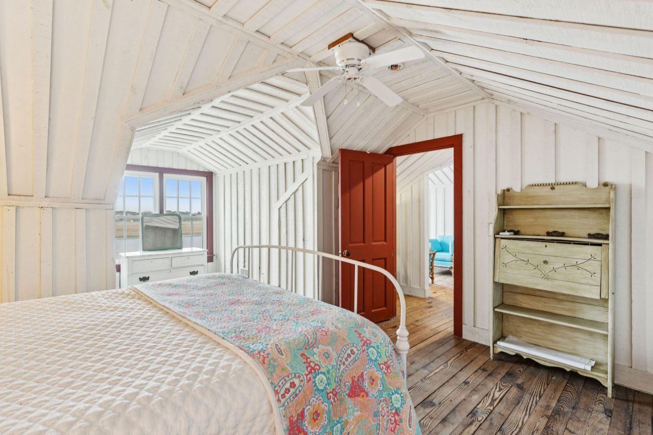 44 Hook Drive Photo 31