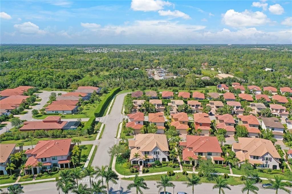1423 Santiago Cir, Unit 1702, Naples, FL 34113 Photo