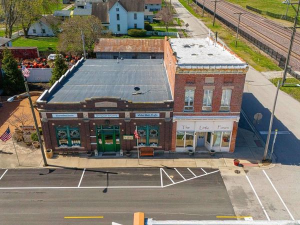 100-102 Governor Oglesby Street, Elkhart, IL 62634