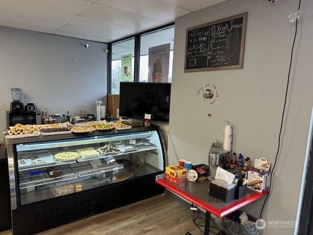 20101 44th Ave W, Unit B, Lynnwood, WA 98036