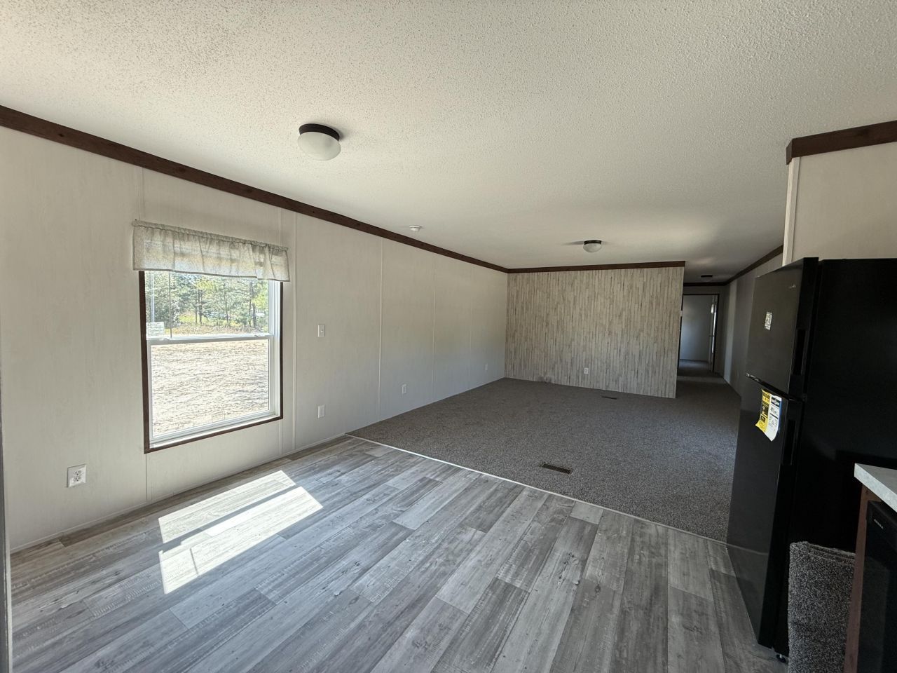 115 Leslie Circle Photo 4