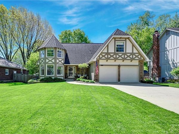 16629 W 146 Terrace, Olathe, KS 66062