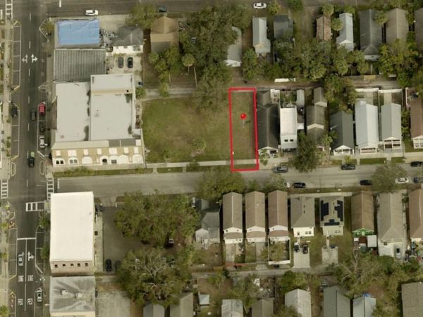 2131 W SPRUCE STREET , TAMPA, FL 33607