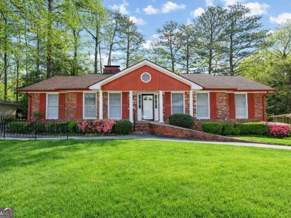 2760 The Fontainebleau SW, Atlanta, GA 30331