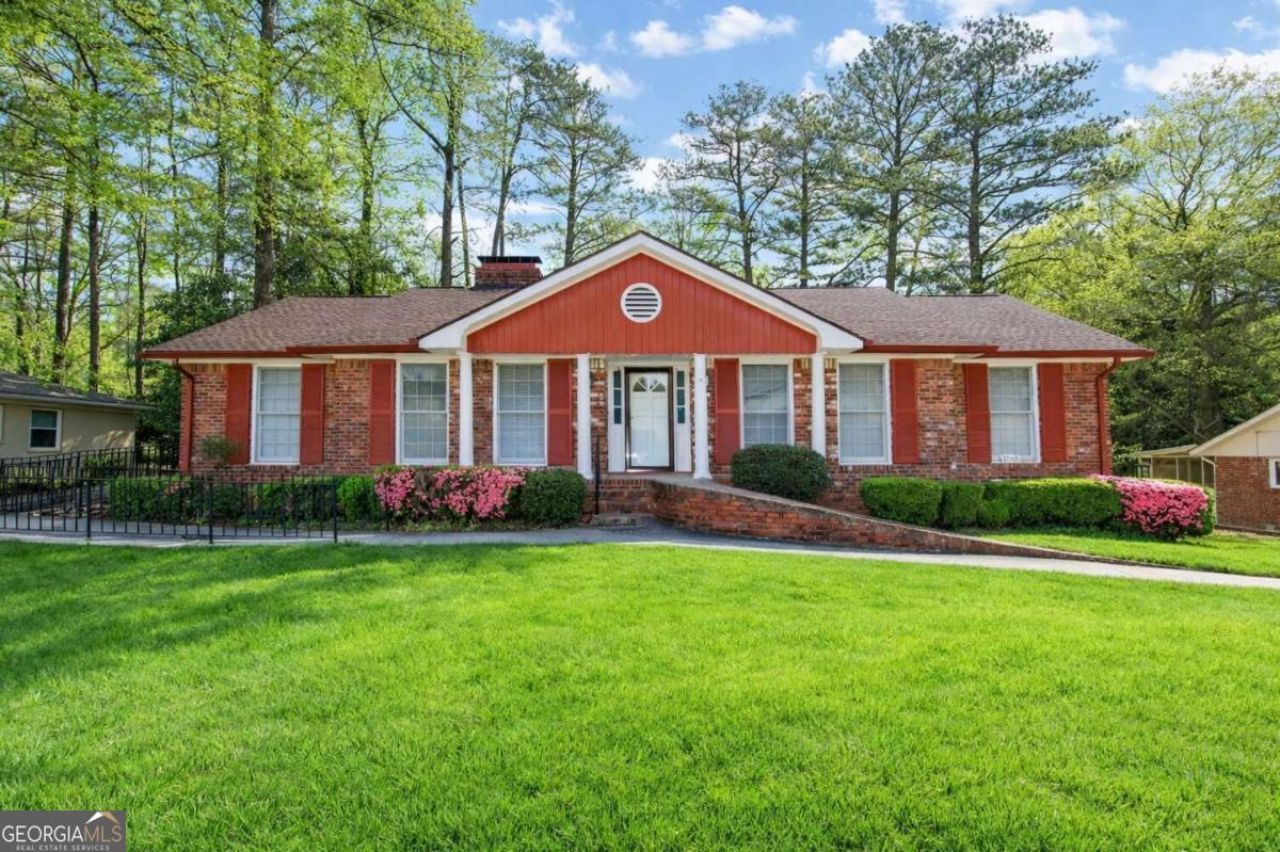 2760 The Fontainebleau Sw, Atlanta, GA 30331 Main Photo