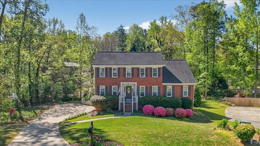 1658 Pine Ridge Circle, Woodstock, GA 30188 Main Photo