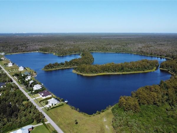 145 Shady Hollow BLVD W, NAPLES, FL 34120