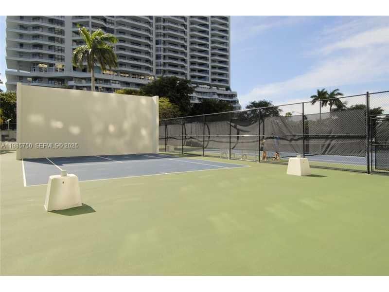 600 NE 36th St , Unit 1212, Miami, FL 33137 Photo